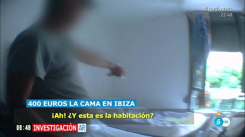 Alarma en Ibiza: 400 euros por dormir junto a dos personas en la misma habitación
