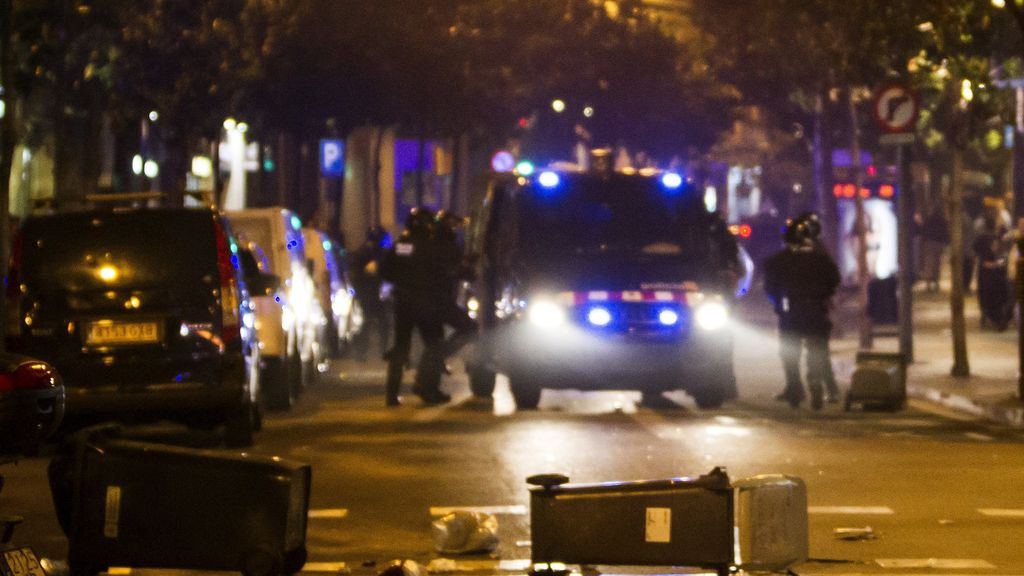 Tercera noche de disturbios en Barcelona