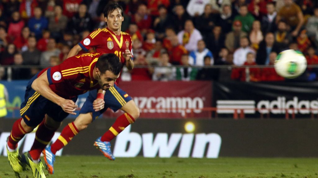 España, a un punto de ser primera de grupo
