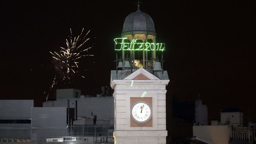 Madrid recibe con las tradicionales campanadas el 2014