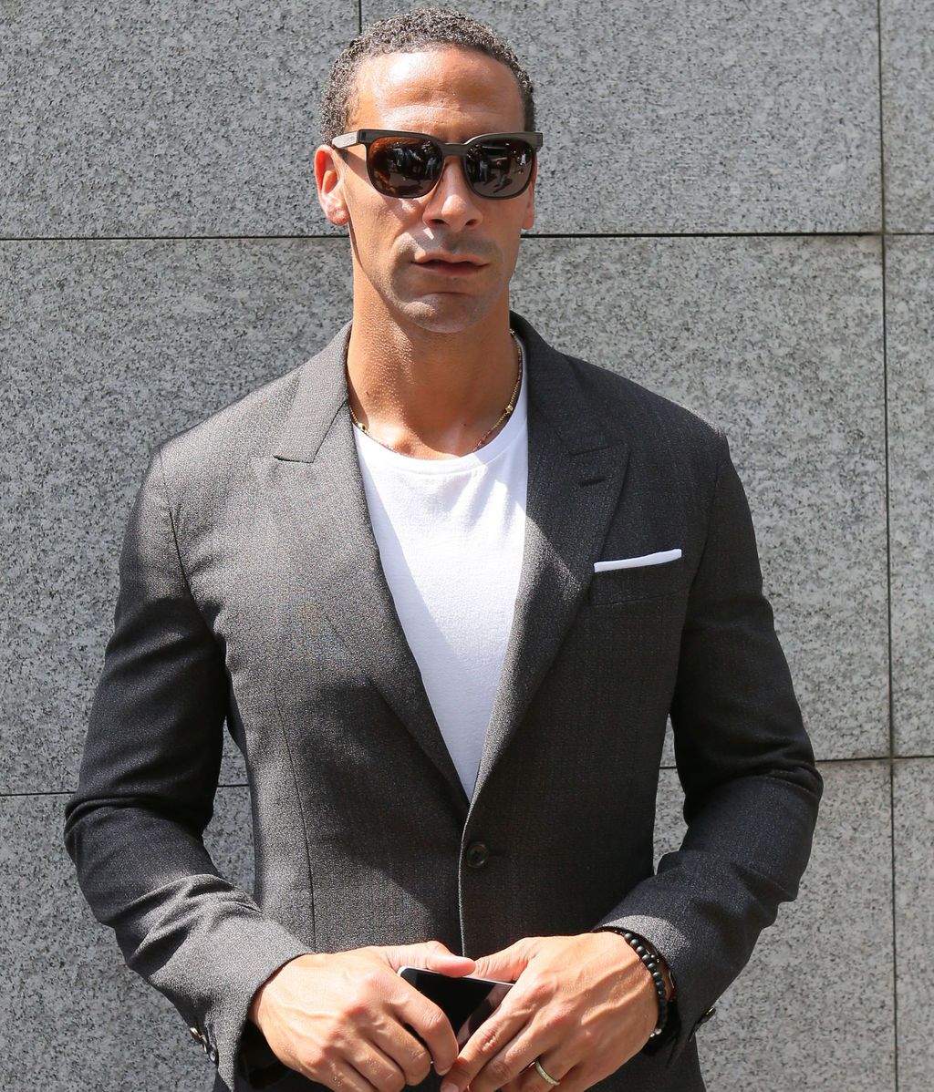 Rio Ferdinand vive sus peores años tras la muerte de su mujer: "Al principio bebía mucho por las noches"