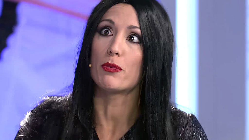 "Esto da más miedo que yo disfrazada de Morticia Addams"