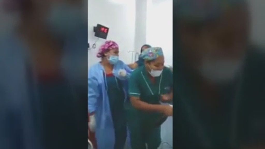 Indignante vídeo de unas enfermeras bailando en quirófano