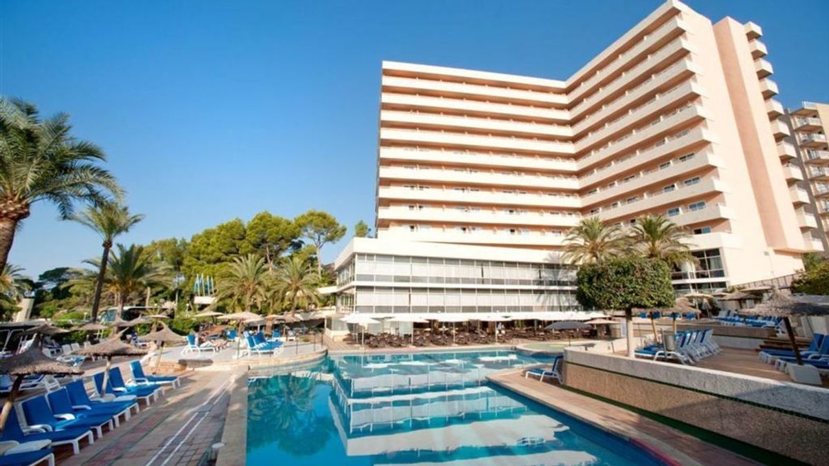 Muere un joven al caer desde un décimo piso de un hotel de Mallorca