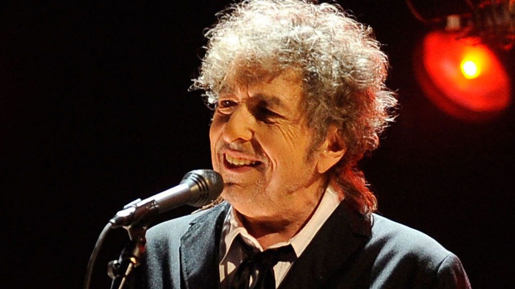 Finalmente Bob Dylan recibirá el Nobel de Literatura con tres meses de retraso
