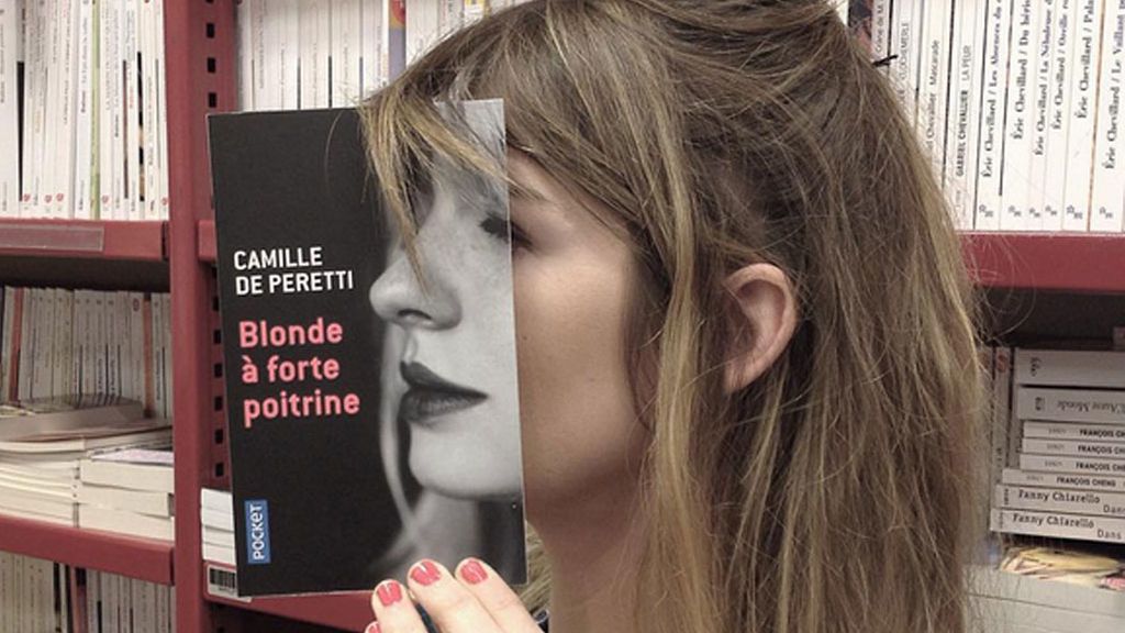 Clientes y portadas: original ‘bookface’ de una librería francesa