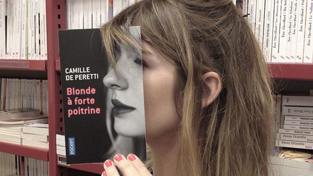 Clientes y portadas: original ‘bookface’ de una librería francesa