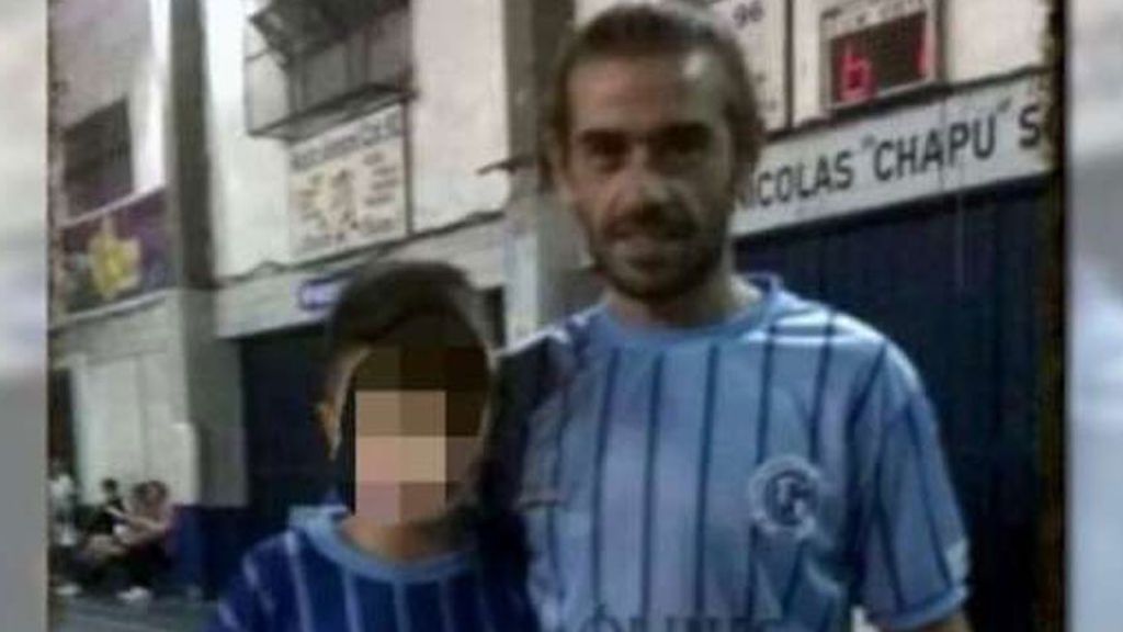 El padre de un jugador juvenil, detenido por la muerte de un entrenador de fútbol sala argentino El padre de un jugador juvenil, detenido por la muerte de un entrenador de fútbol sala argentino