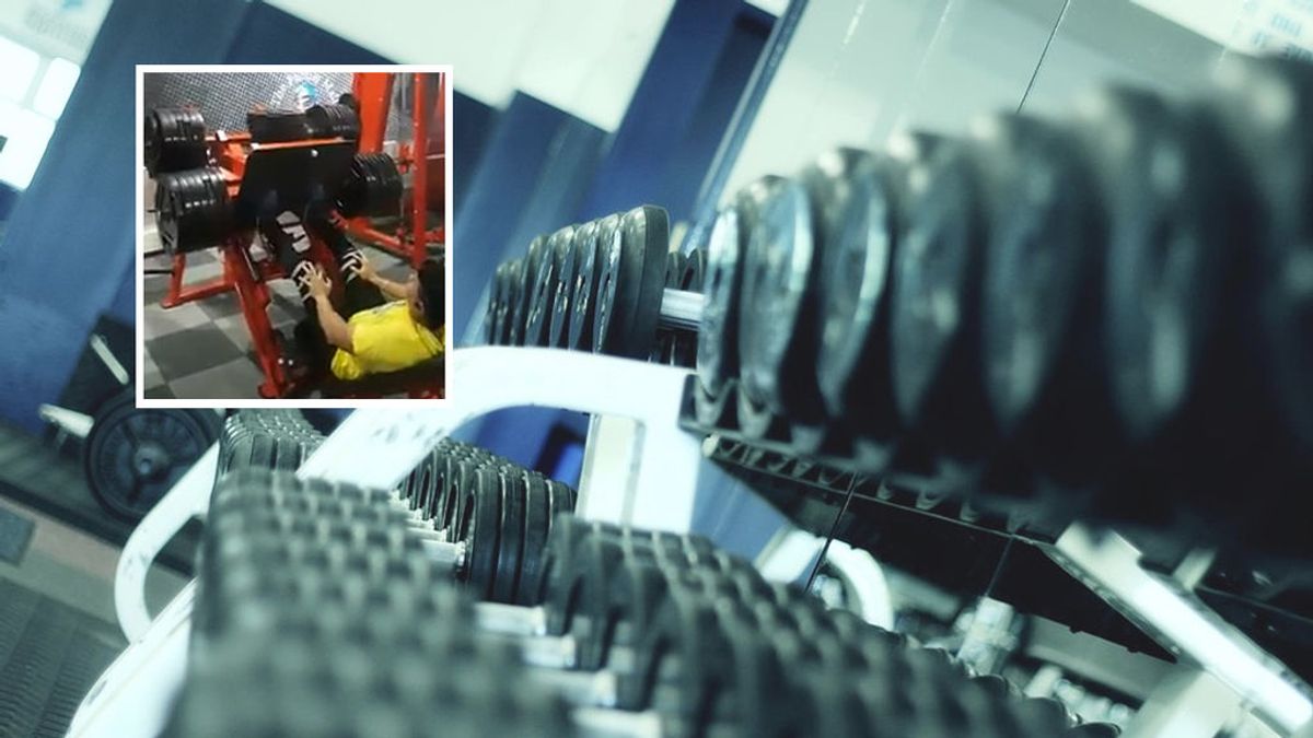 ¡La peor lesión vista en un gym! Se dobla completamente la rodilla por cargar más peso del que podía levantar ¡La peor lesión vista en un gym! Se dobla completamente la rodilla por cargar más peso del que podía levantar