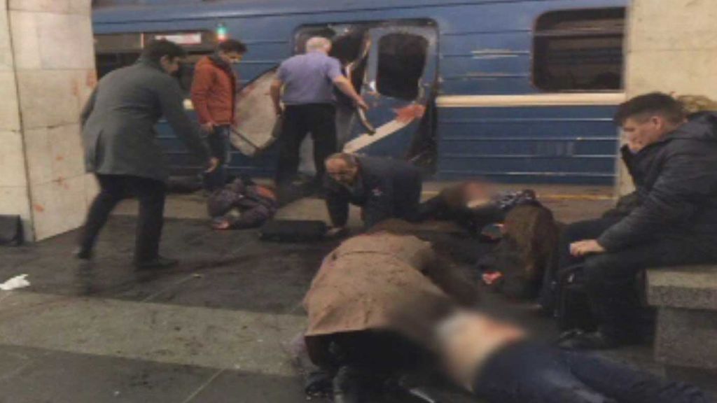 Varias explosiones en el metro de San Petersburgo deja al menos 10 muertos