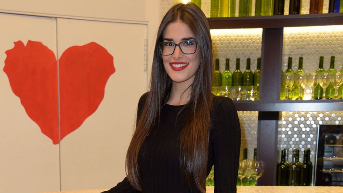 El posado más sexy de Lidia, la camarera de 'First dates'
