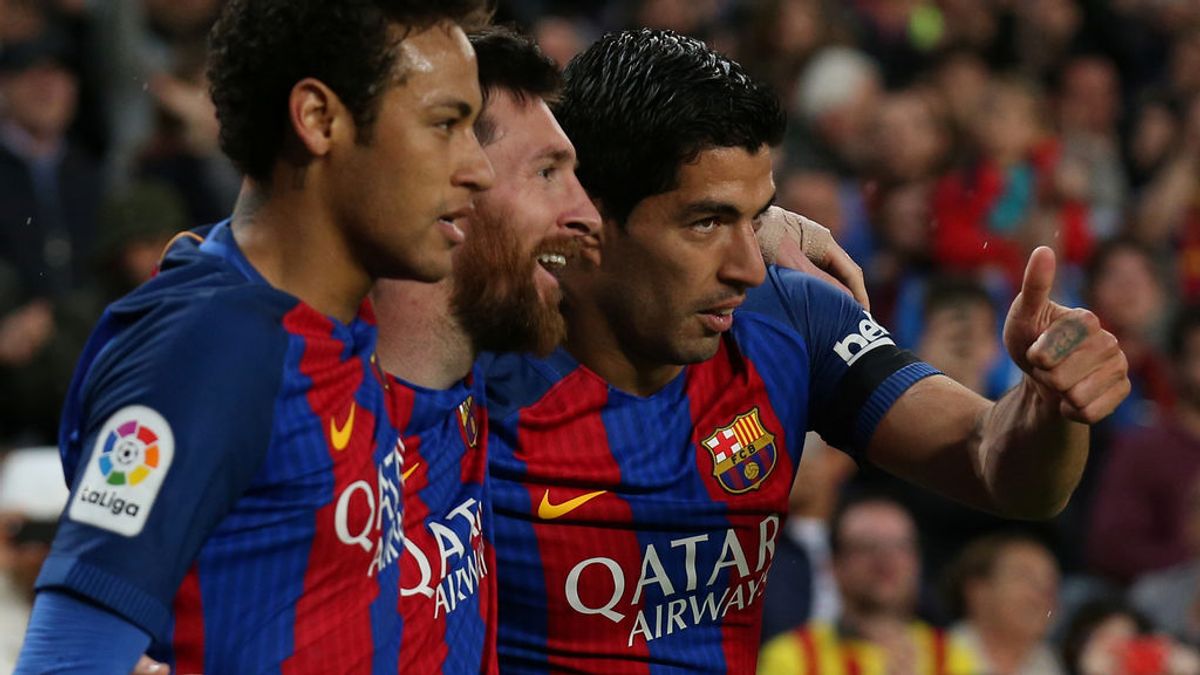 Messi se divierte y el Barça le da un meneo al Sevilla en el Camp Nou