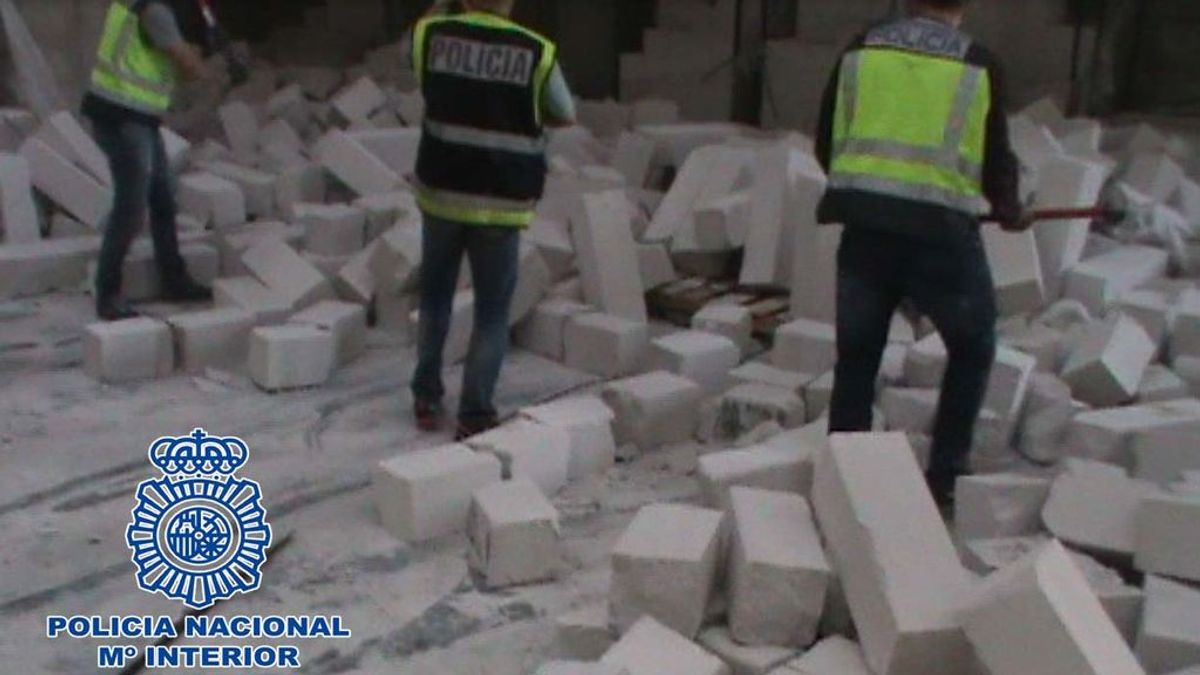 Detenidas 25 personas y requisada más de media tonelada de cocaína oculta en falsos ladrillos