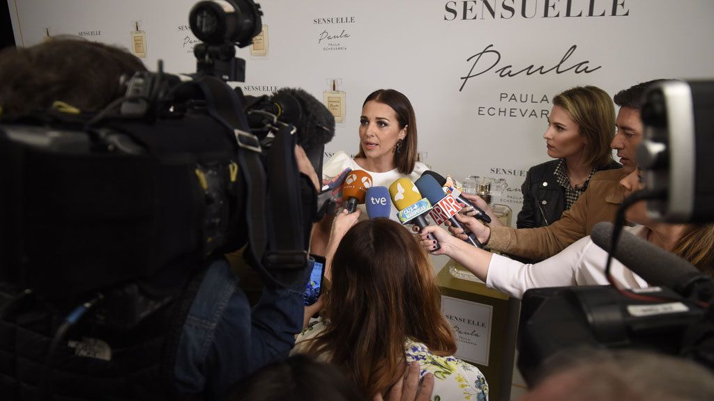 La sonrisa tensa y triste de Paula Echevarría… que acabó en lágrimas