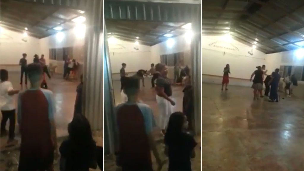 Dos mujeres enamoradas del mismo pastor desencadenan una pelea salvaje en la iglesia