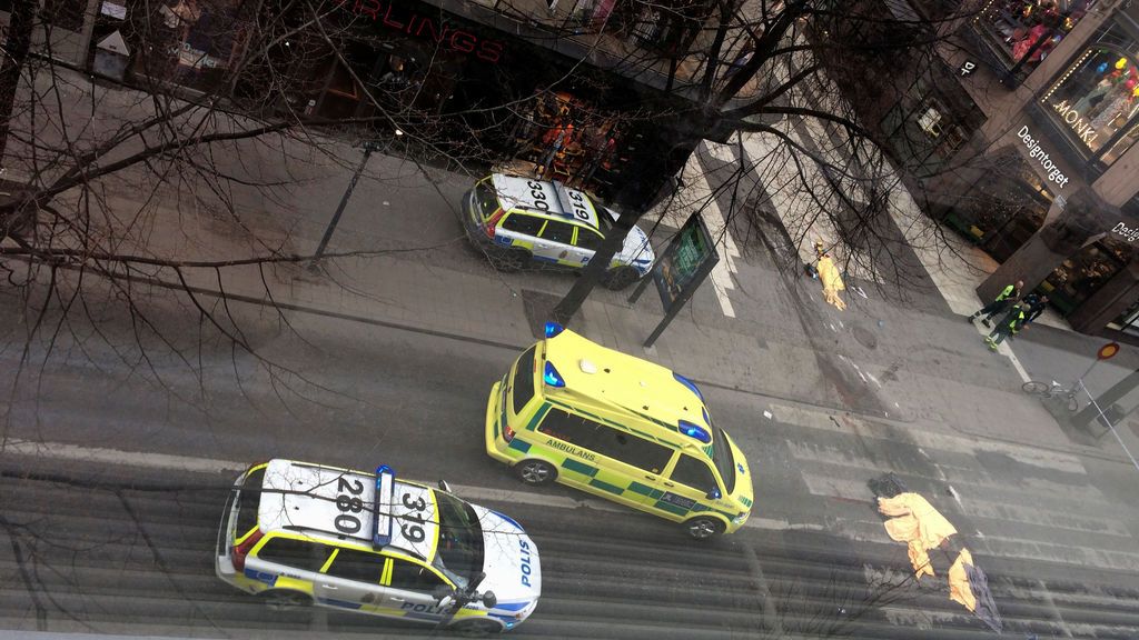 Atentado en Estocolmo: las imágenes de la tragedia