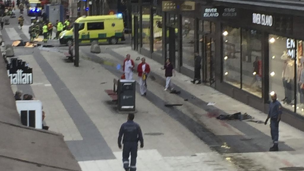 Imágenes del atropello mortal en Estocolmo