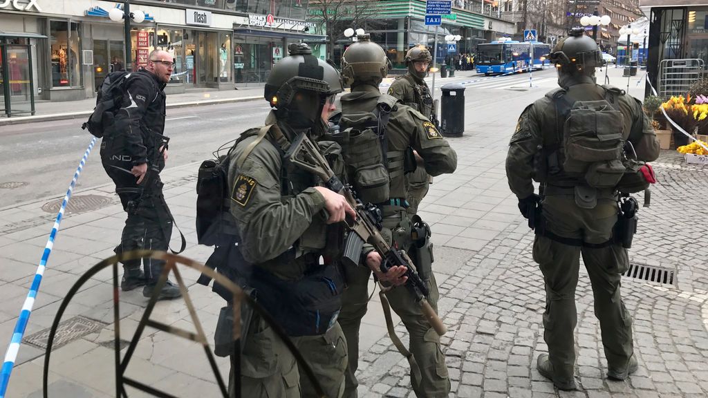 Atentado en Estocolmo: las imágenes de la tragedia