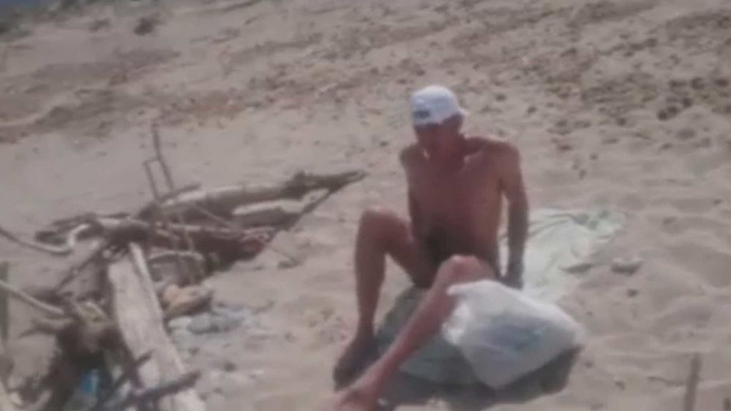 Una mujer increpa a un joven que se masturba mirándola en la playa en Mallorca