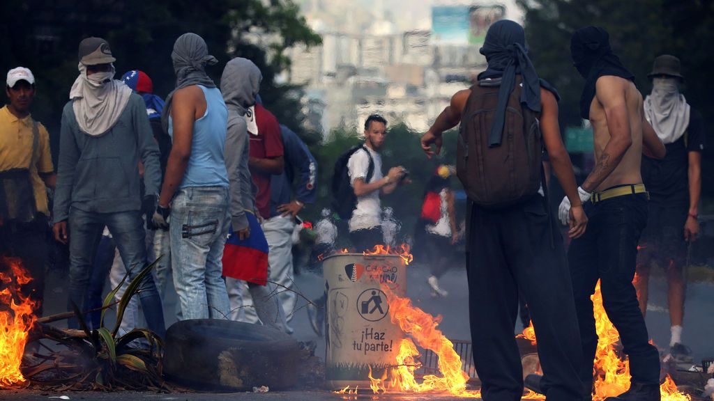 Decenas de detenidos y más de 15 heridos en las manifestaciones de Venezuela