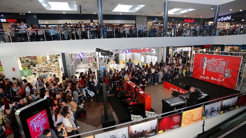 'Gana con tu voz' en Albacete 'Gana con tu voz' en Albacete