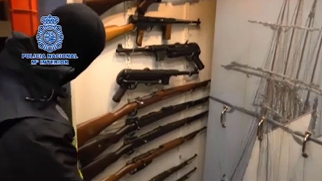 La policía investiga el destino de 6.000 armas ilegales vendidas por el armero de Getxo