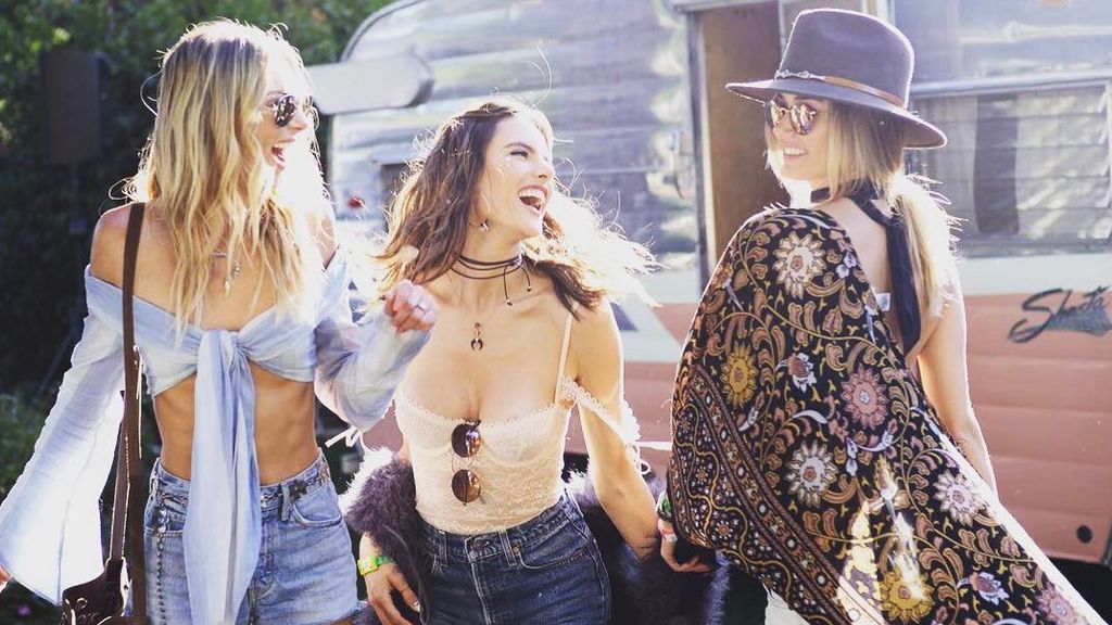 Los ángeles de Victoria's Secret dan el pistoletazo de salida a Coachella 2017