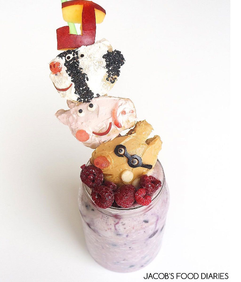 Quiso cocinar atractivos platos para su hijo y se lió, se lió...