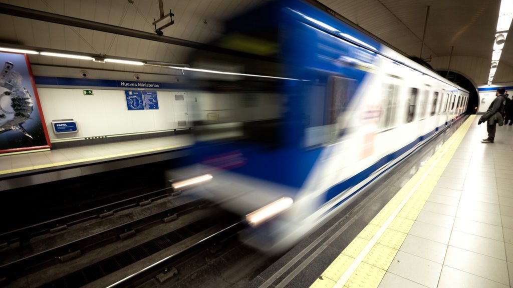 ¿Puede el metro de Madrid funcionar sin conductor? Sí y ha 