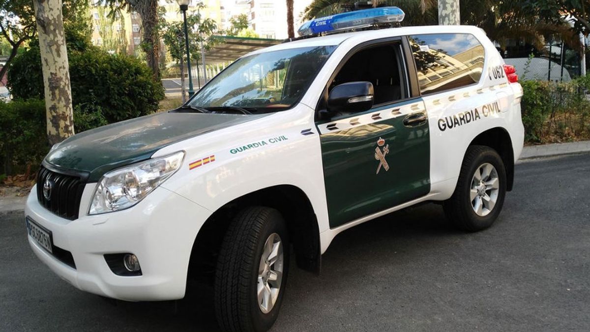 La Guardia Civil detiene a un hombre por la muerte de su compañero de piso en Pilas