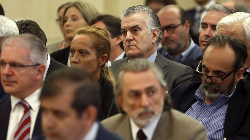 Nadie quiere que Rajoy declare en la Gürtel como pide la acusación particular