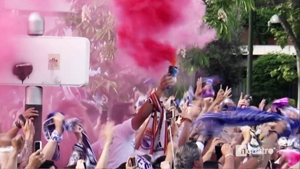 "Un beso y Hala Madrid": la quedada del Real Madrid desde dentro del autobús "Un beso y Hala Madrid": la quedada del Real Madrid desde dentro del autobús