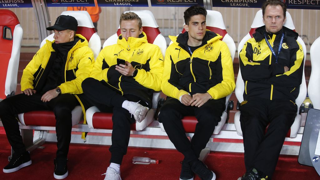 Marc Bartra apoya al Dortmund en Mónaco y da los últimos cinco minutos de charla en el vestuario