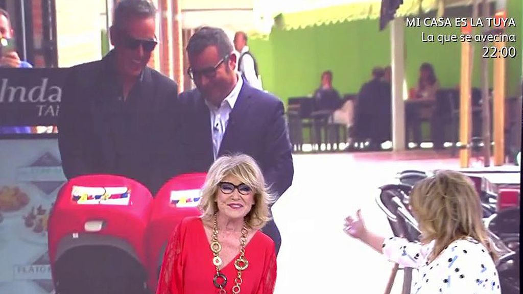 Cunas, carrito, abrazos y una bronca en el regreso de Kiko a 'Sálvame'