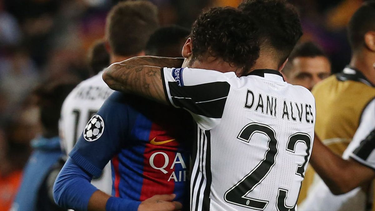 Dani Alves se vuelca con Neymar tras la eliminación del Barça: "Te amo hermano"