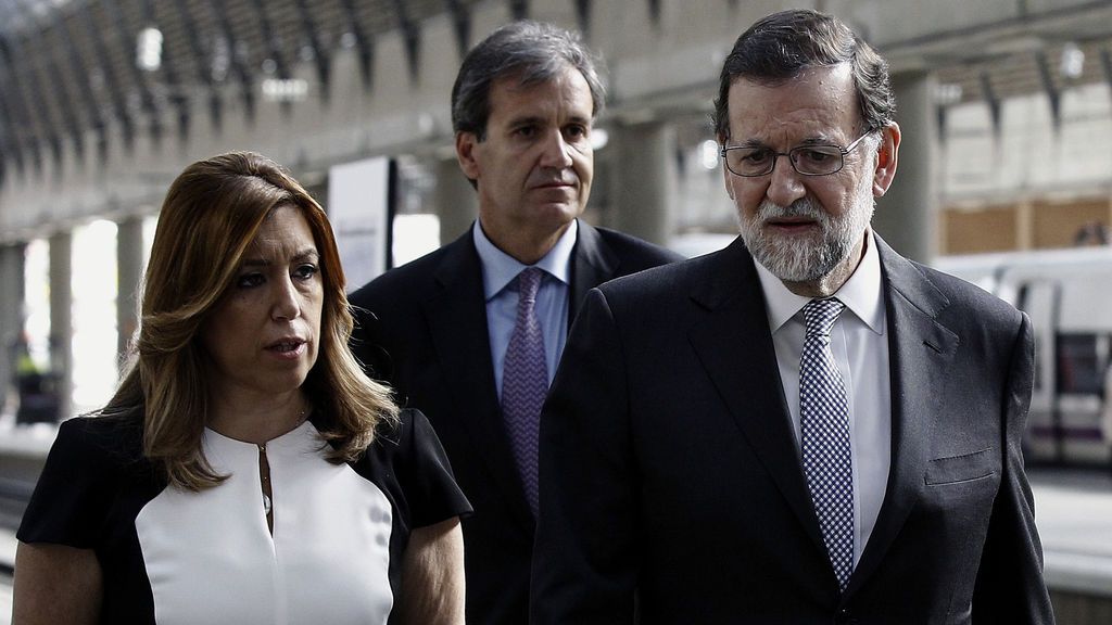 Rajoy: "El AVE es uno de los mejores espejos donde nos podemos mirar los españoles"