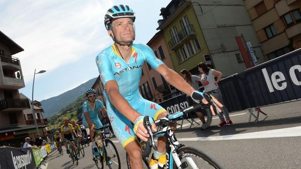 El ciclista profesional Michele Scarponi muere atropellado mientras entrenaba