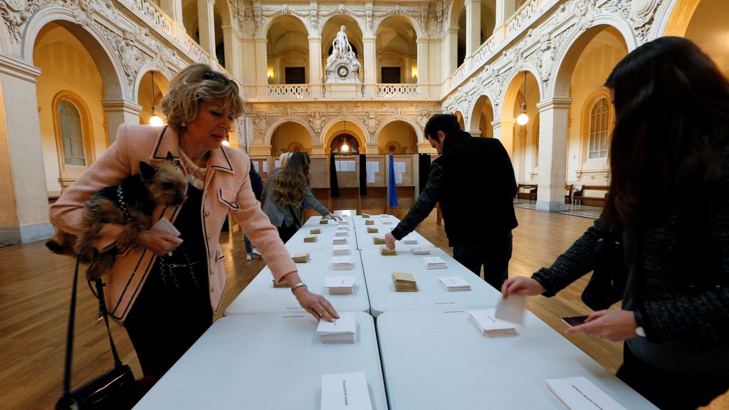 Las imágenes de la jornada electoral en Francia