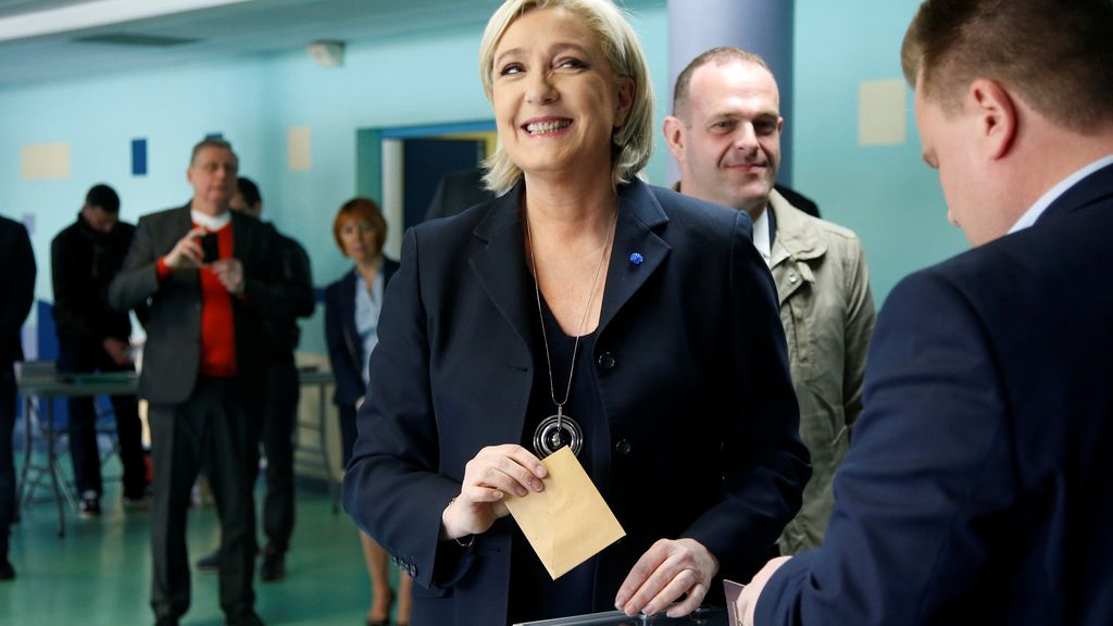 Las imágenes de la jornada electoral en Francia