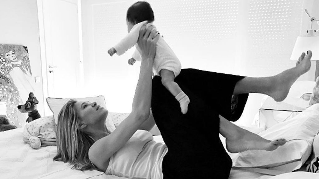 Los domingos son mejores en la cama y con mamá
