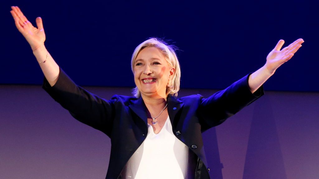 Le Pen deja la presidencia del Frente Nacional para desmarcarse de las etiquetas y ganar más votos