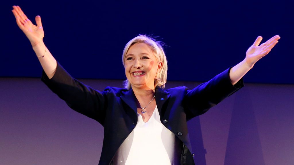 Le Pen deja la presidencia del Frente Nacional para desmarcarse de las etiquetas y ganar más votos
