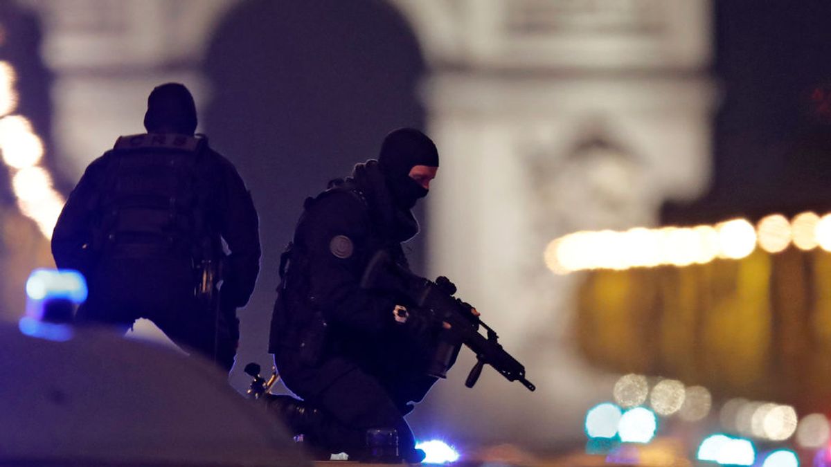 Detienen a cuatro personas en una operación antiterrorista en la periferia de París