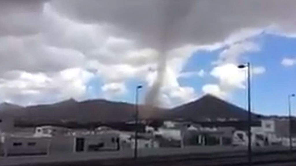 Un inusual tornado en Lanzarote