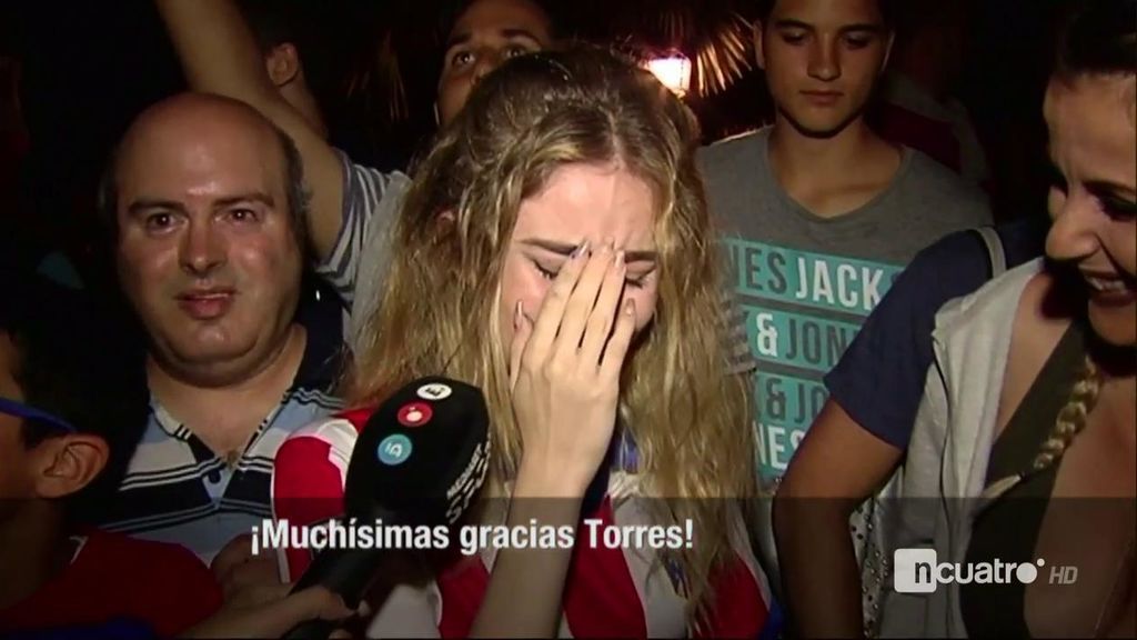 ¡Grande! Fernando Torres cumple el sueño de una joven rojiblanca