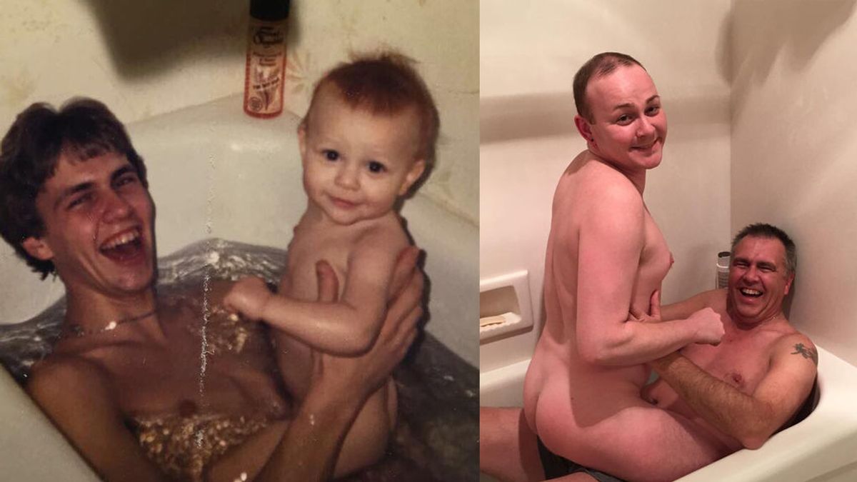 Padre e hijo recrean una foto de hace años de ambos en la bañera