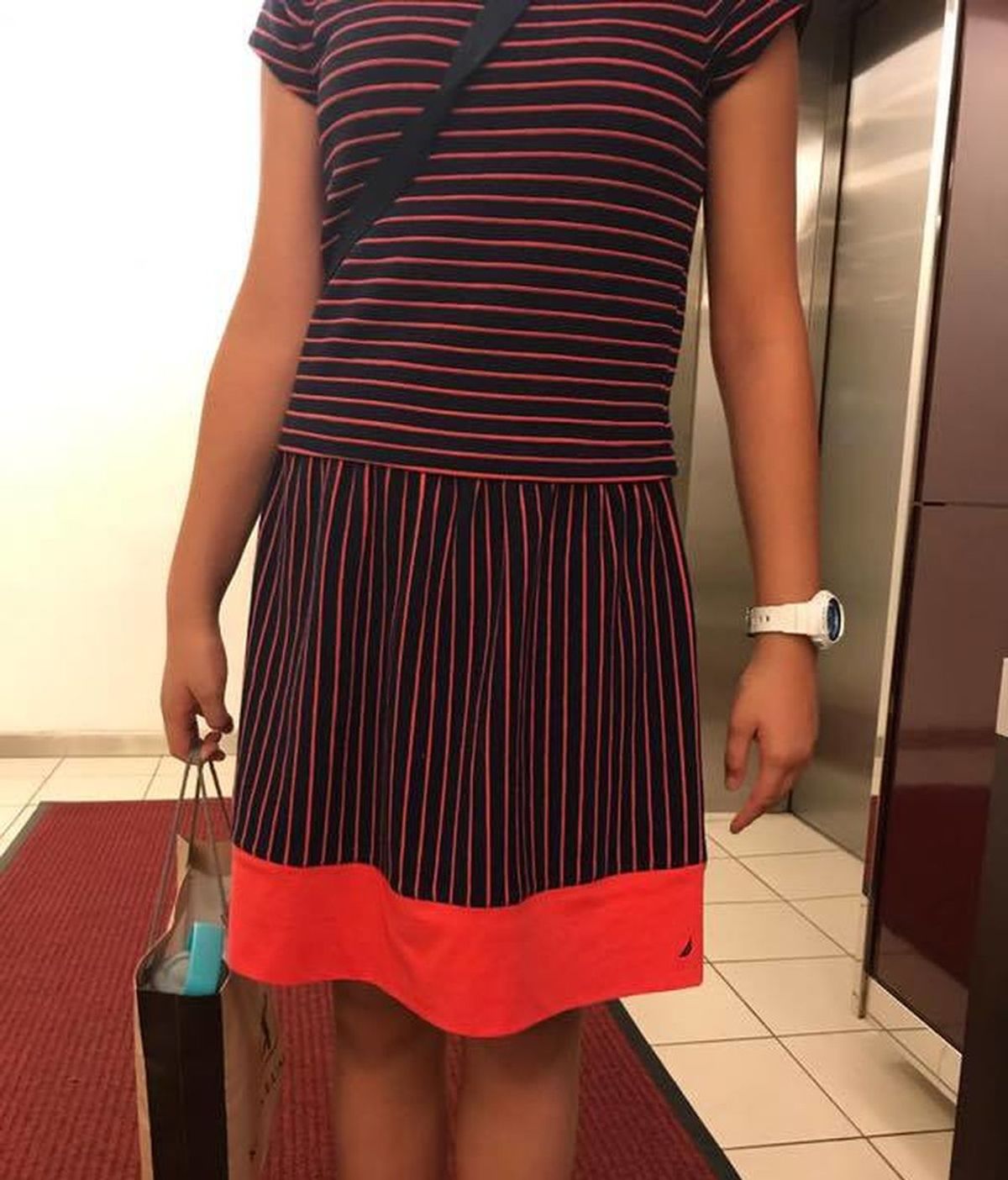 Con 12 años, expulsada de un torneo de ajedrez por llevar un vestido 'seductor'
