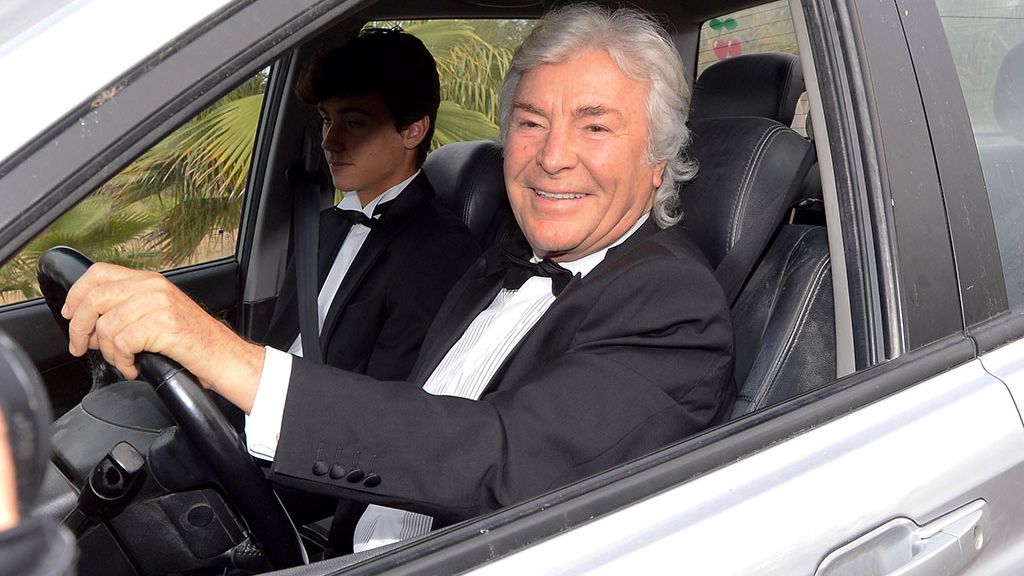 El tío del novio, Ángel Nieto, quien tiene una casa al lado del hotel de la boda