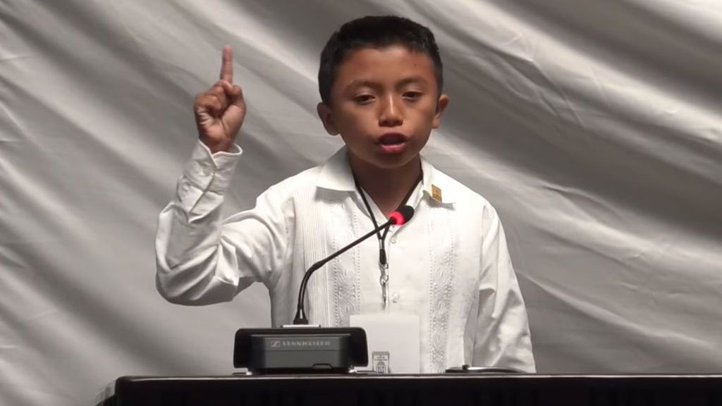 El discurso sobre la corrupción de un niño de 10 años que sonroja a los políticos en México