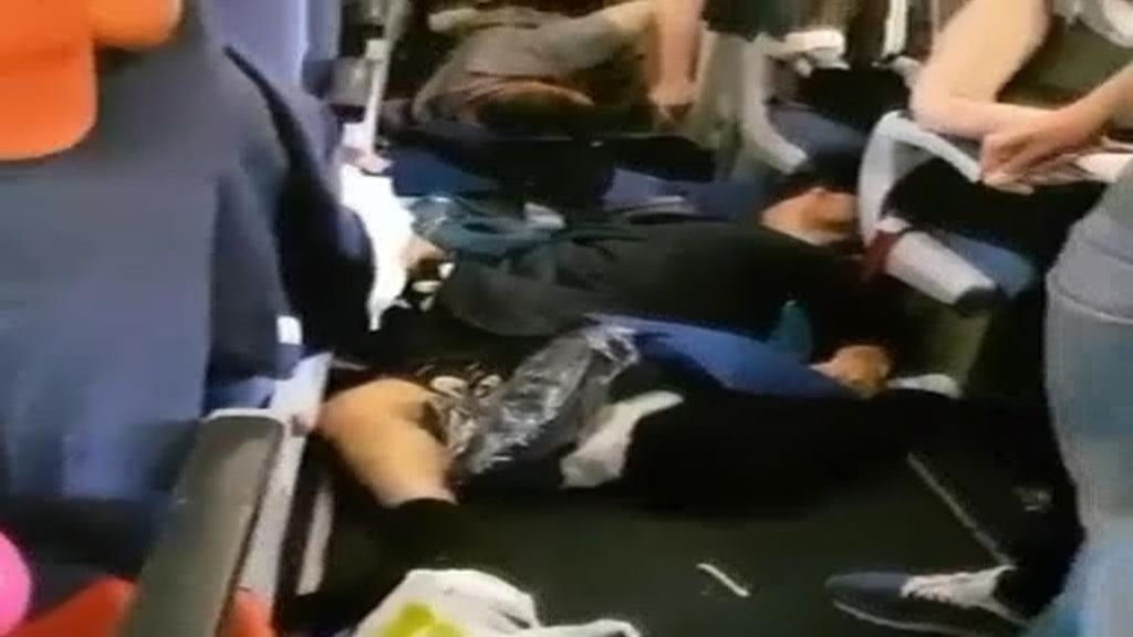 Pánico en el avión: 20 heridos por fuertes turbulencias